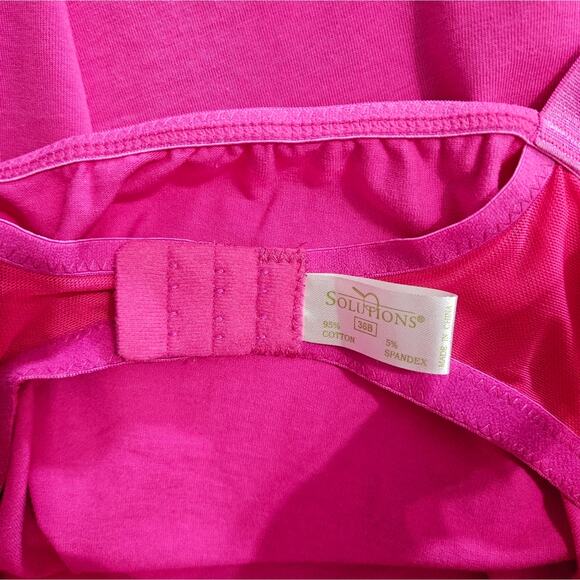 Barbie Pink T Shirt Padded Shelf Bra Sleeveless Cotton Tank Top 36B Casual Y2K - Picture 5 of 8